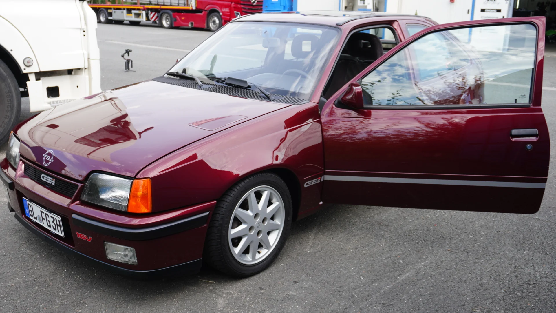 Roter Opel · Youngtimer
